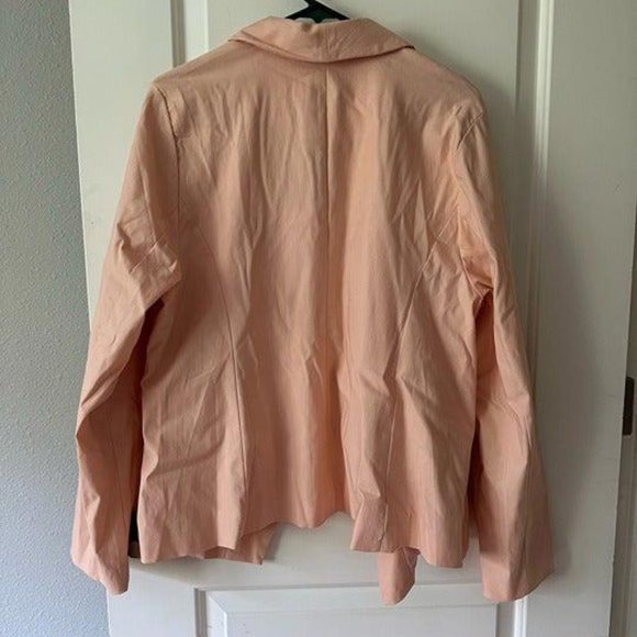 NWT Torrid Cutaway Blazer Pale‎ Blush, Size 2 - Picture 4 of 4
